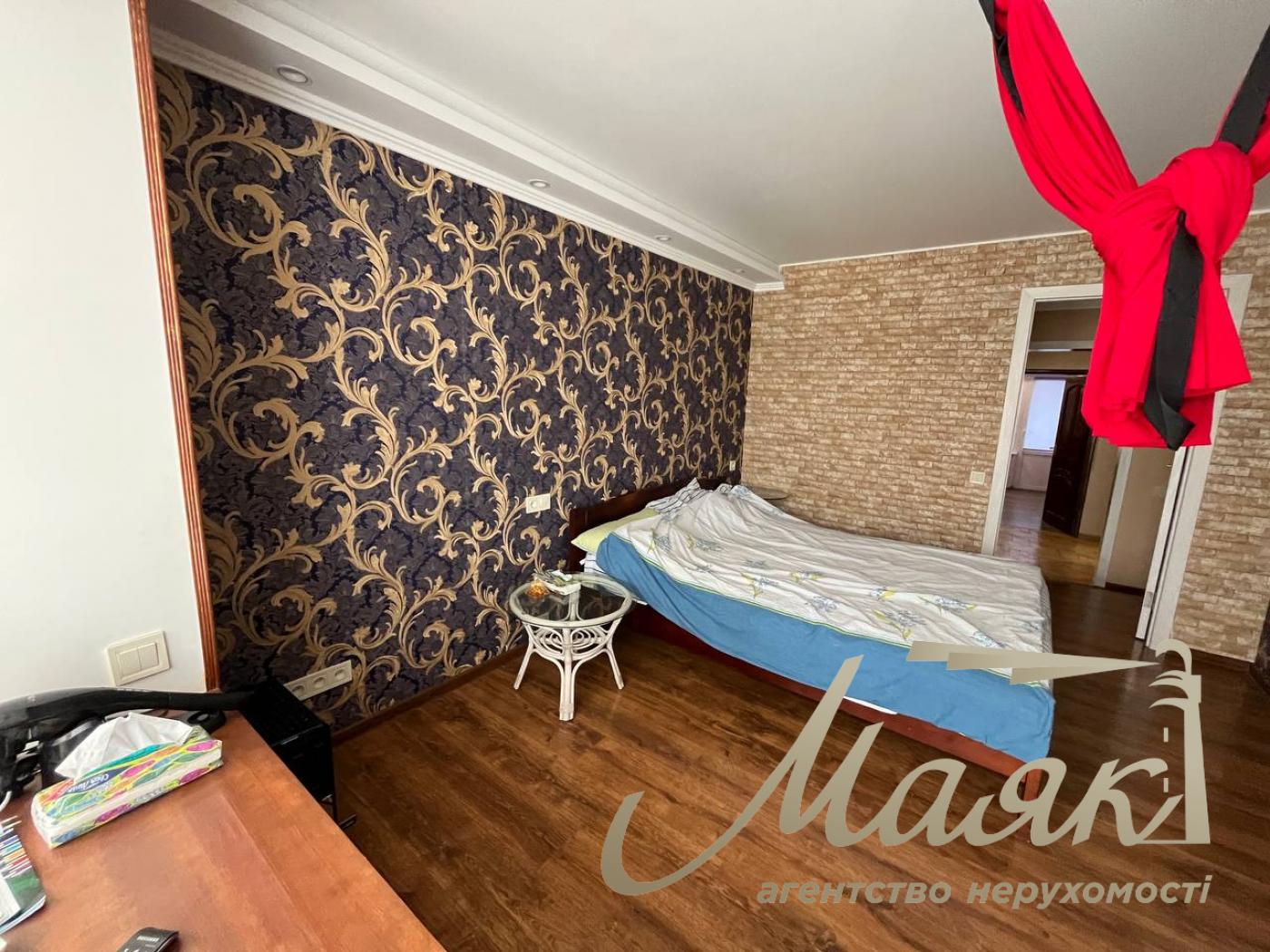 продам 3-к.кв.7/9,Василя Сергієнко,зуп.Новгородська