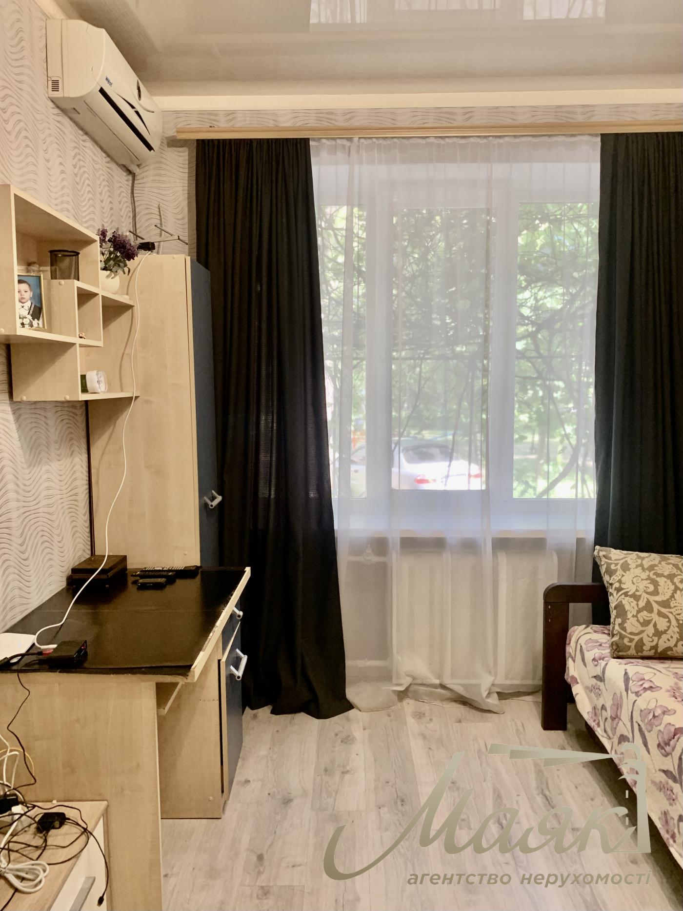 Оренда 2к квартири в центрі (КЦ Глінки)