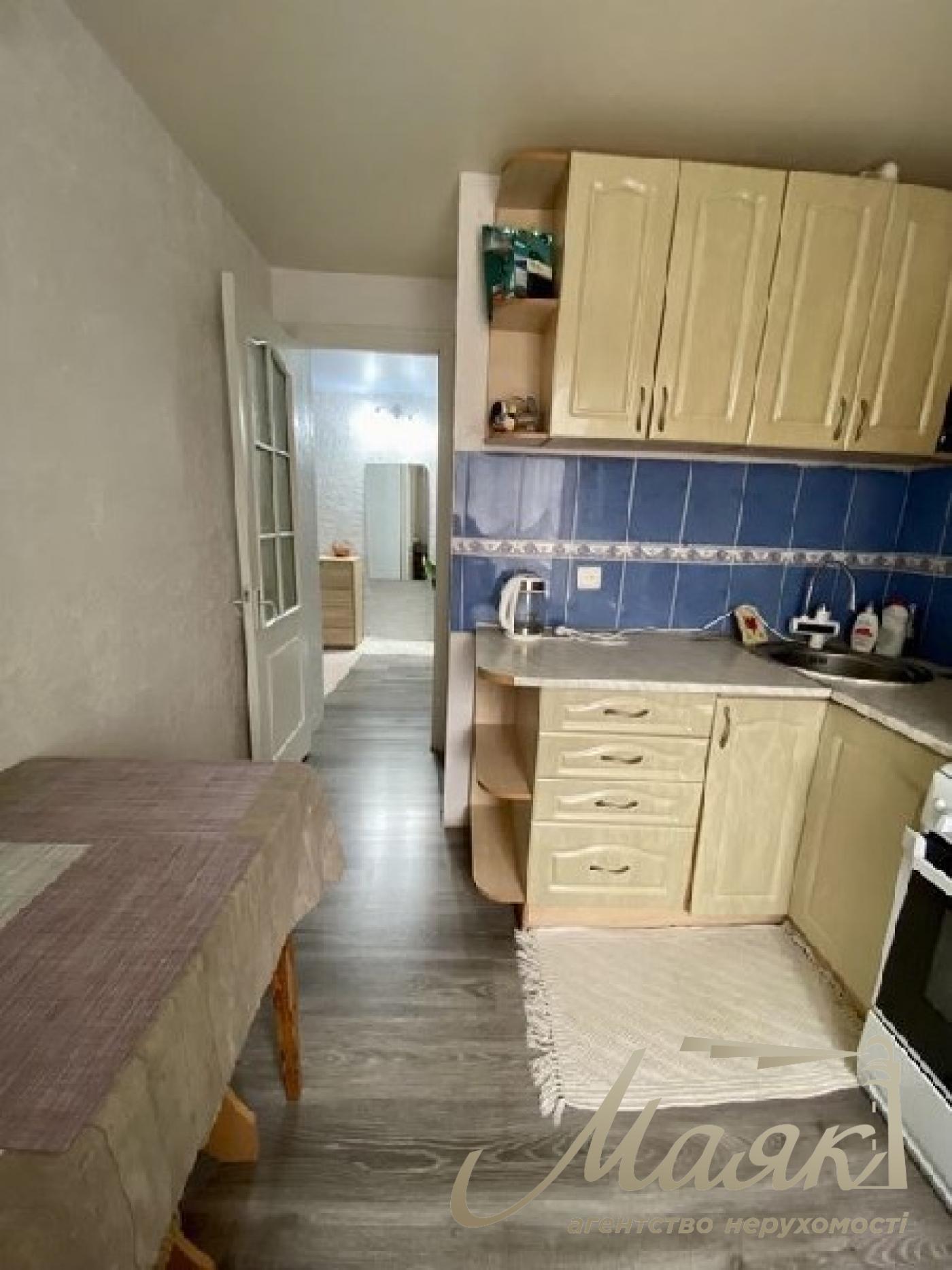 2к.квартира, кирпич, 3/5 эт.