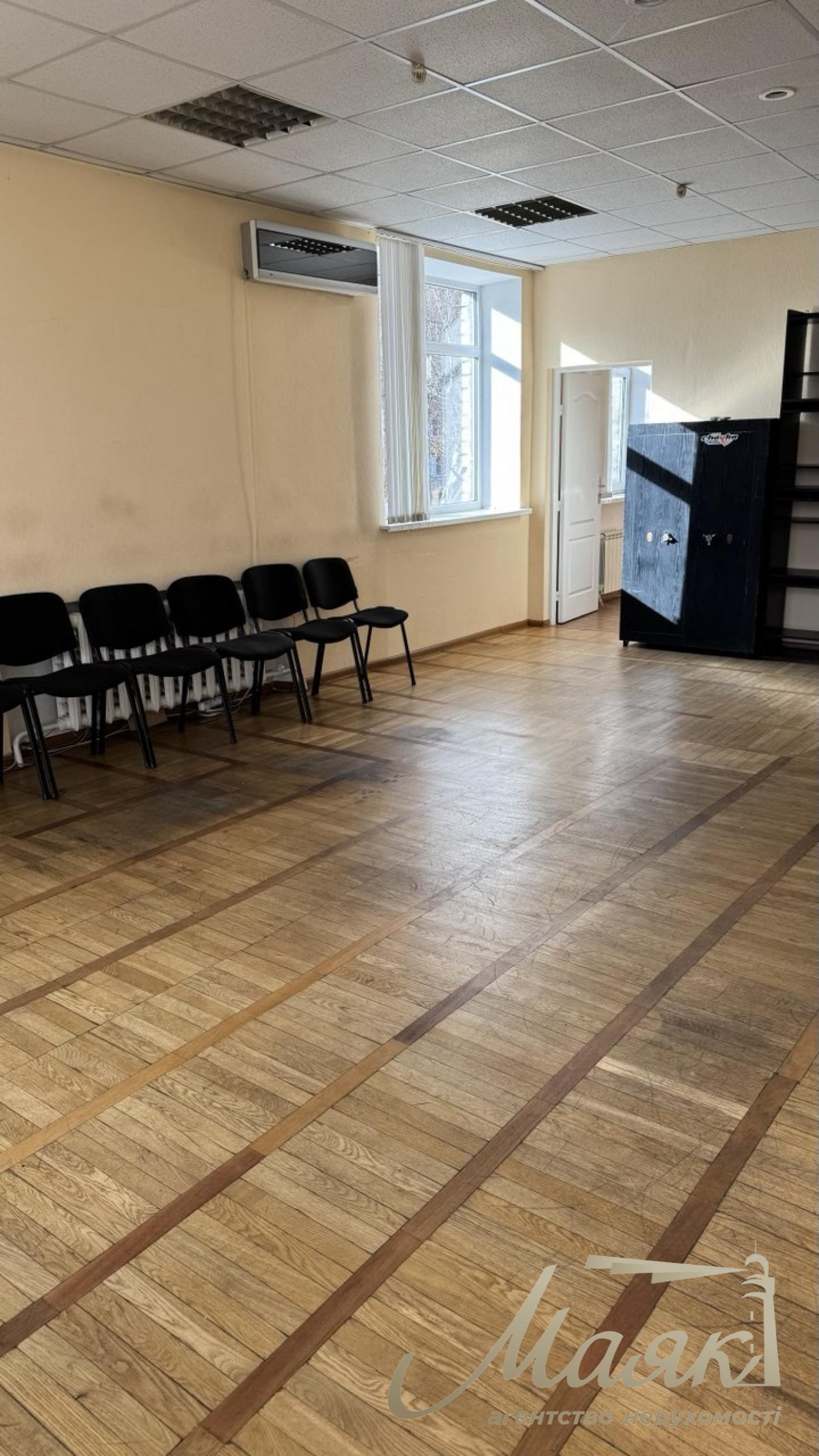 Оренда 61 кв.м. Центр вул.Фортечна біля ТРЦ Аврора