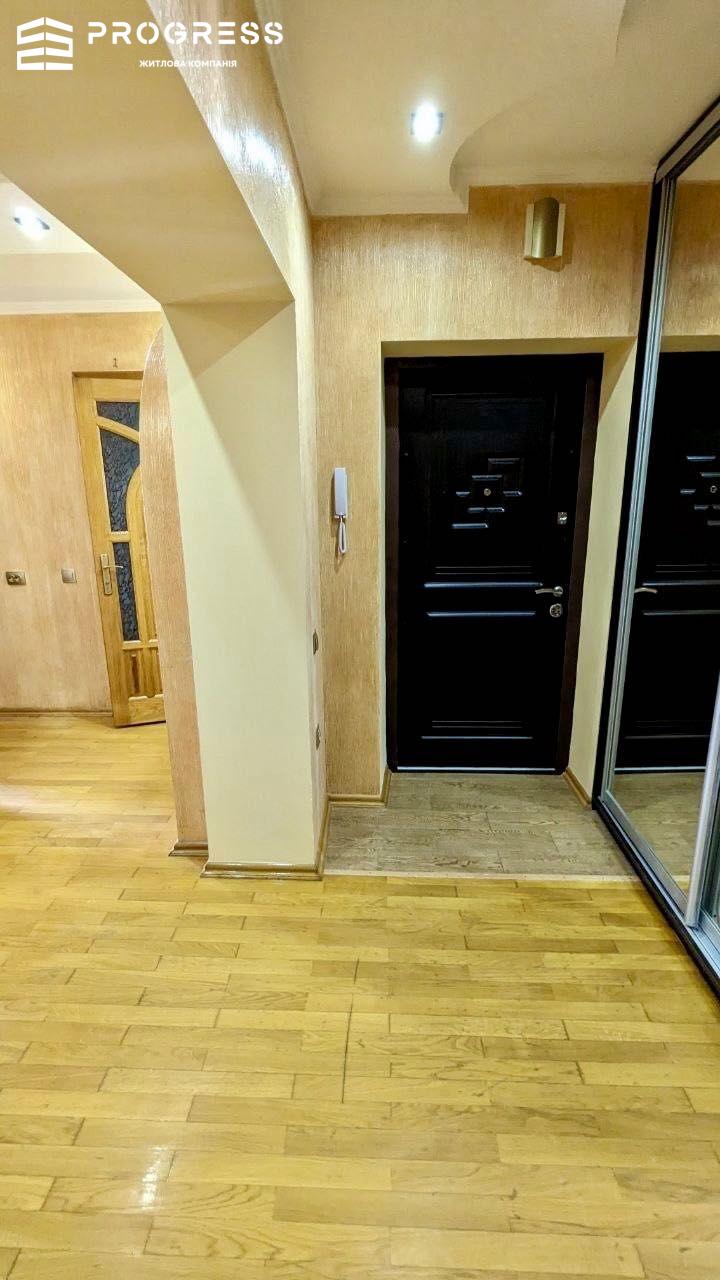 Продаж 2-кімнатної квартири ЦЕНТР - 10