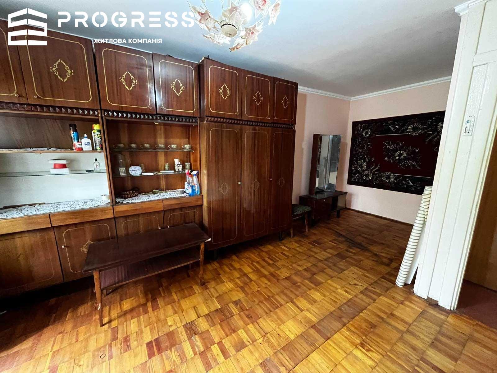 Продається однокімнатна квартира на вул.Довженка - 2