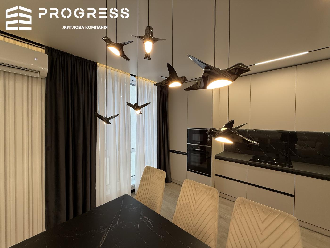 Sale of a 3-room apartment in the Manhattan business-class residential complex - 2