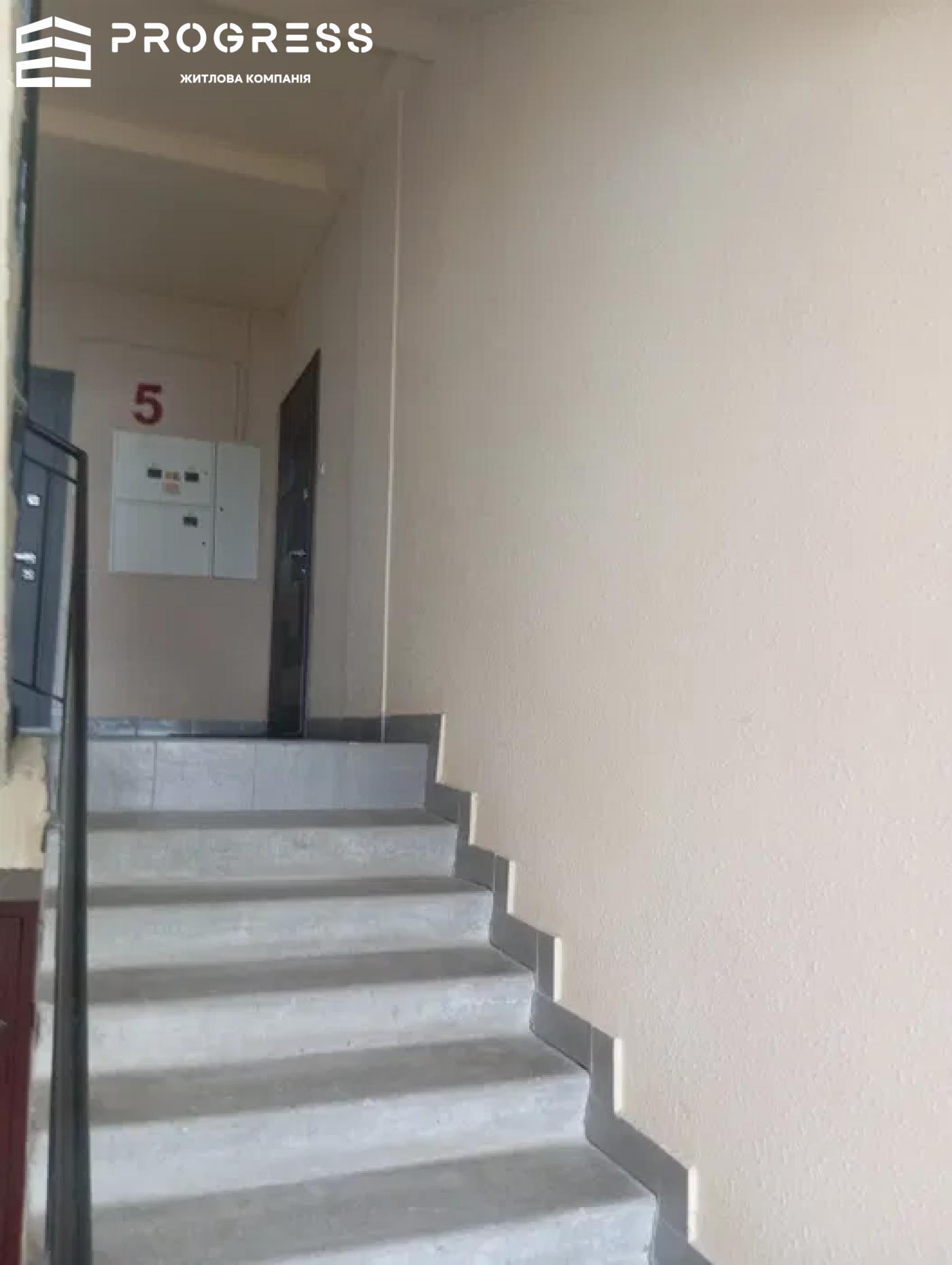 2-room apartment in the city center, Konovalets Street - 9