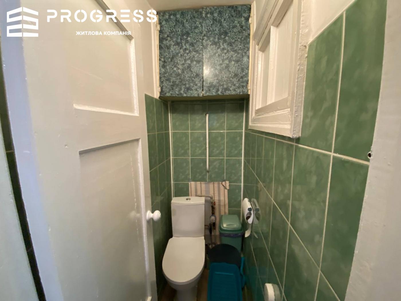 Sale of a 4-room apartment on Bélvedérská Street - 3