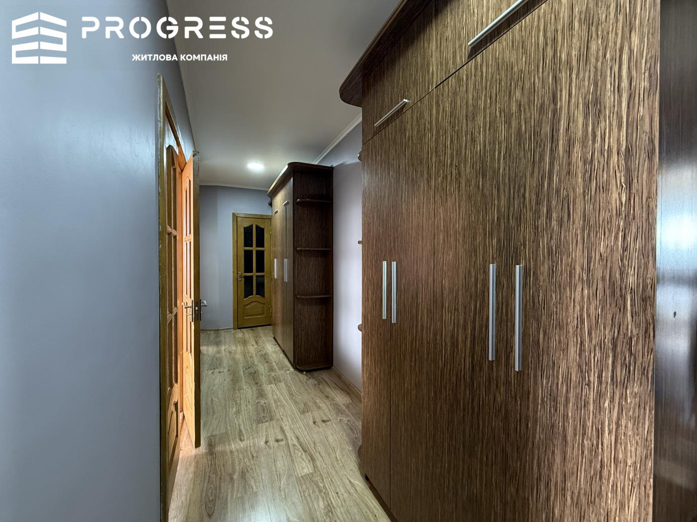 Sale of a 2-room apartment on Vovchynetska/Hirka street - 24
