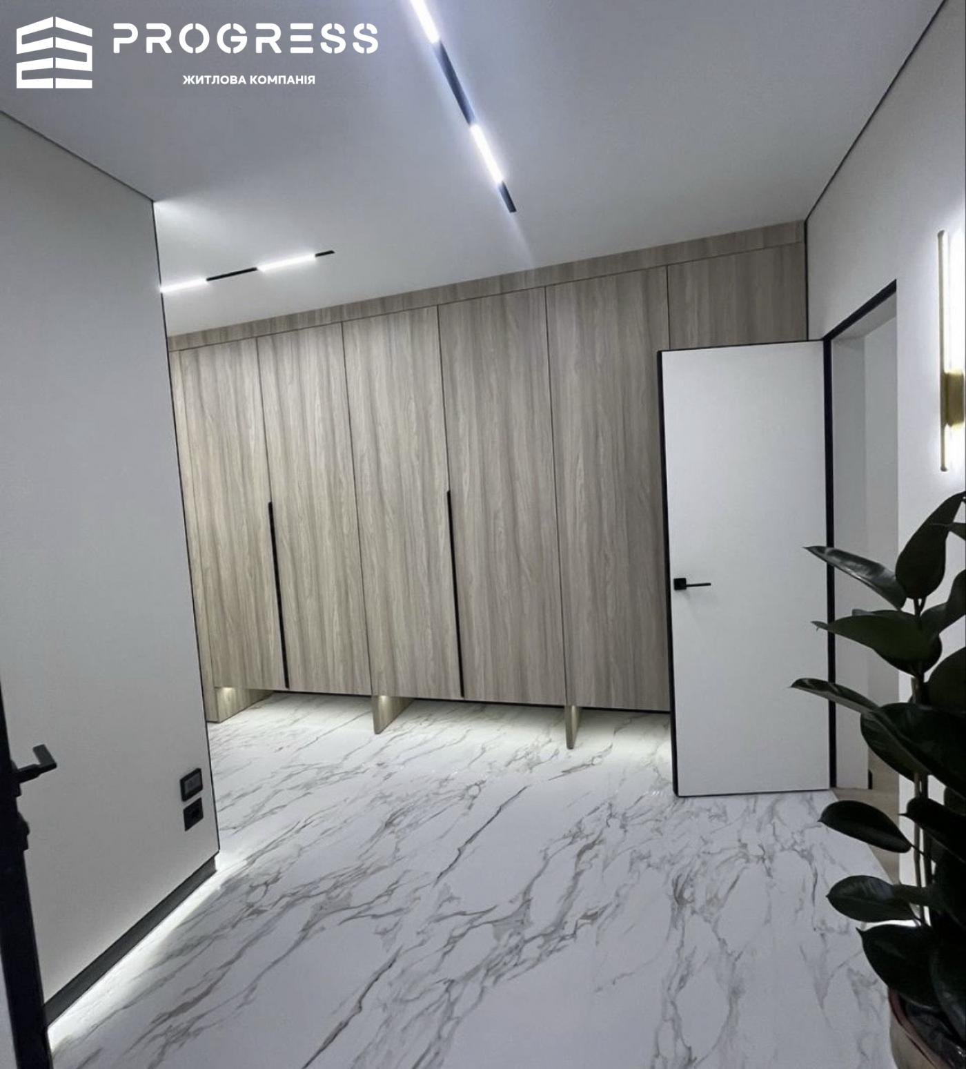 Sale of a 2-room apartment with its own patio in the Dolishniy residential complex - 8