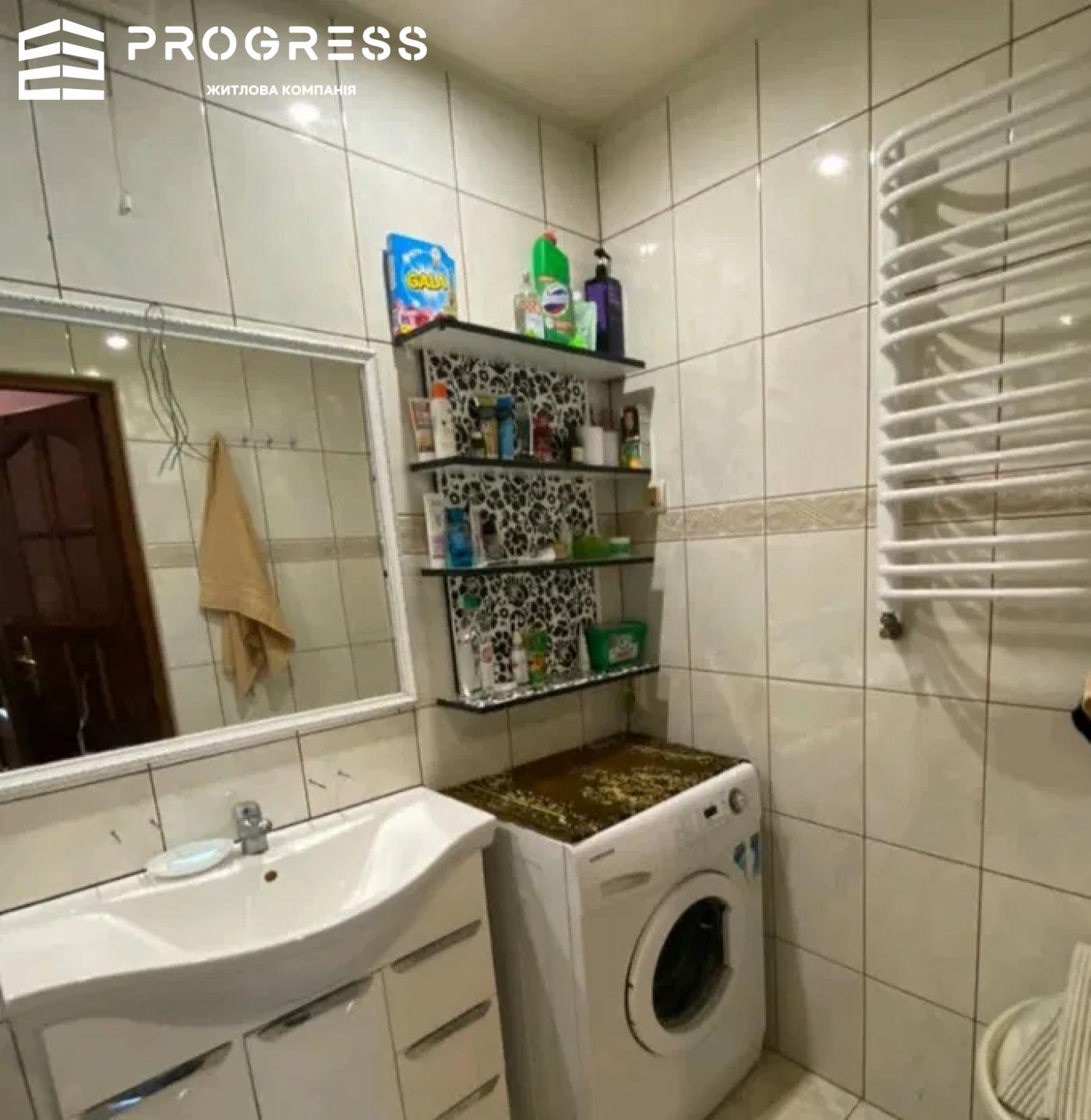2-room apartment in the city center, Konovalets Street - 5