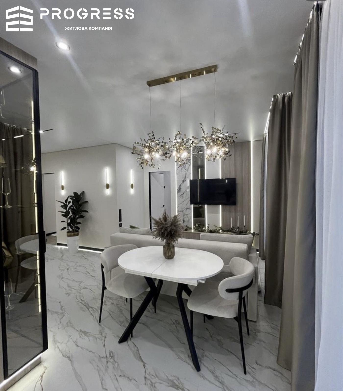 Sale of a 2-room apartment with its own patio in the Dolishniy residential complex - 4
