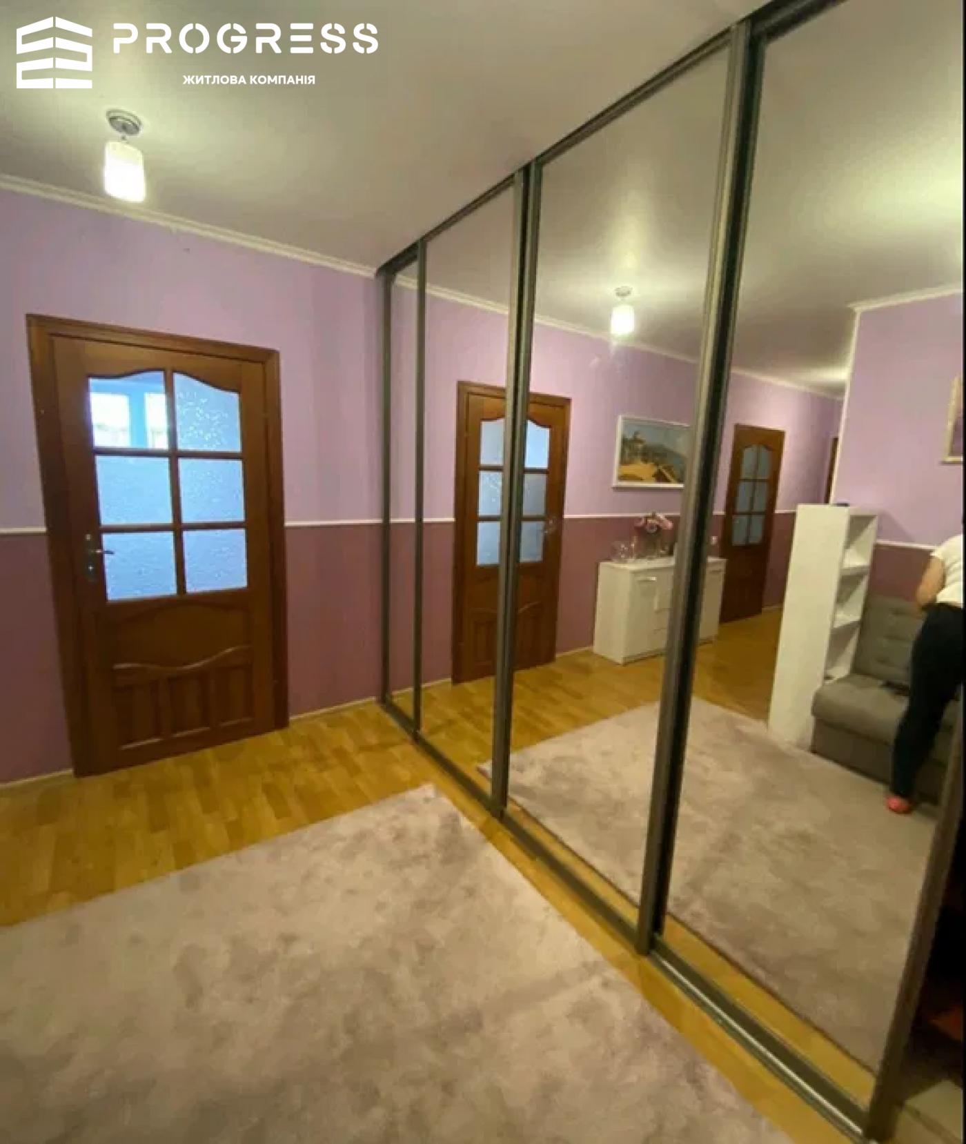 2-room apartment in the city center, Konovalets Street - 4