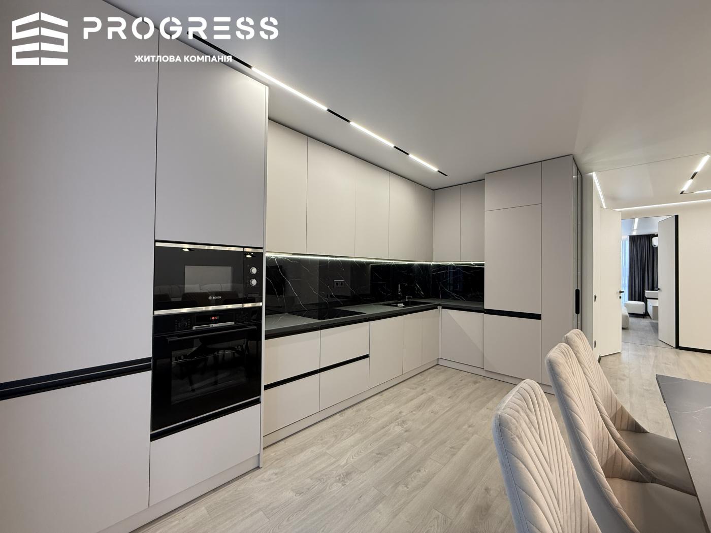 Sale of a 3-room apartment in the Manhattan business-class residential complex - 19