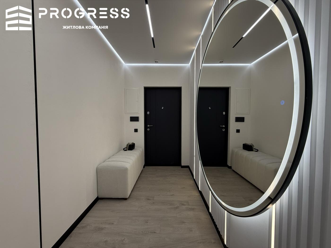 Sale of a 3-room apartment in the Manhattan business-class residential complex - 12