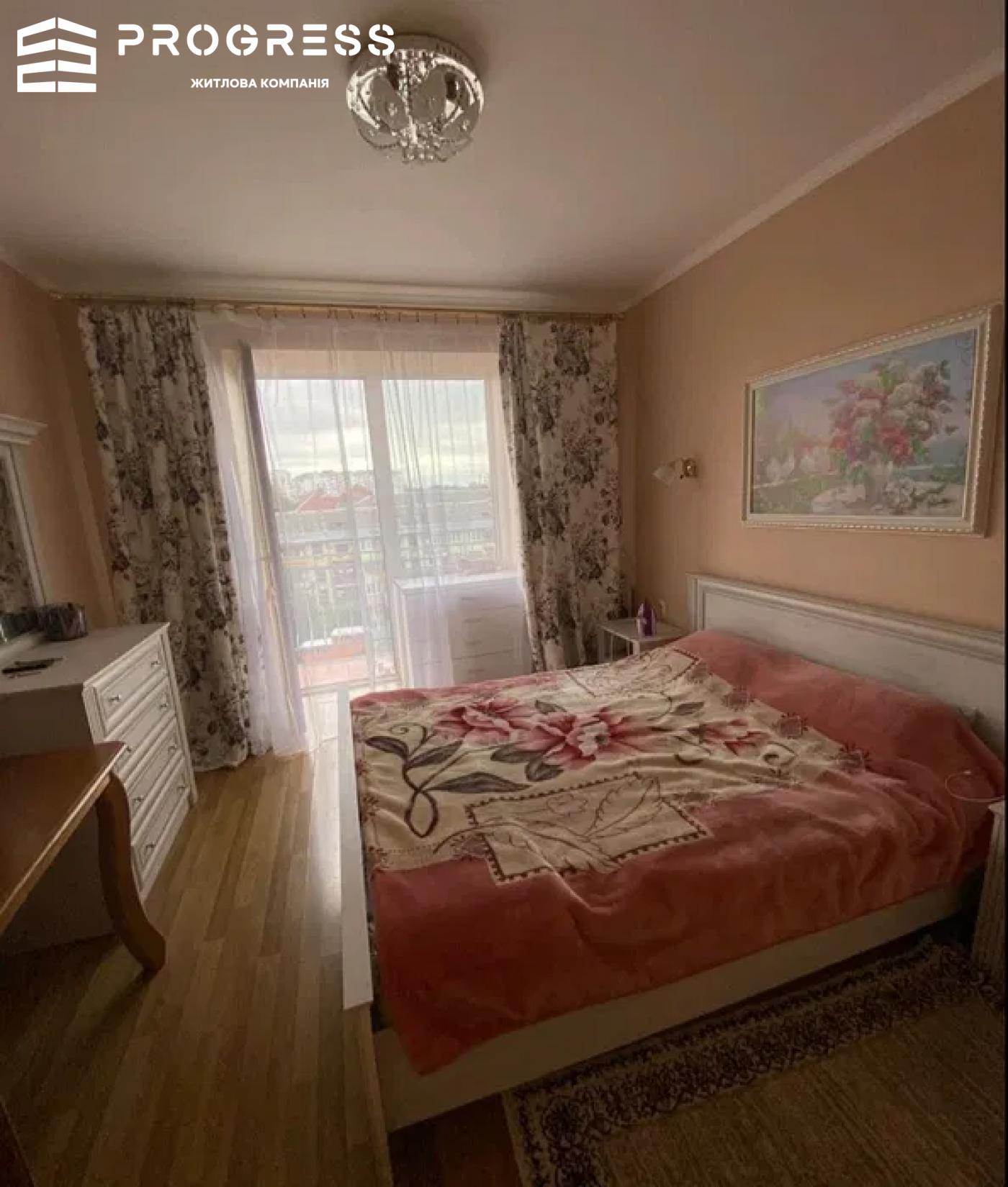2-room apartment in the city center, Konovalets Street - 3