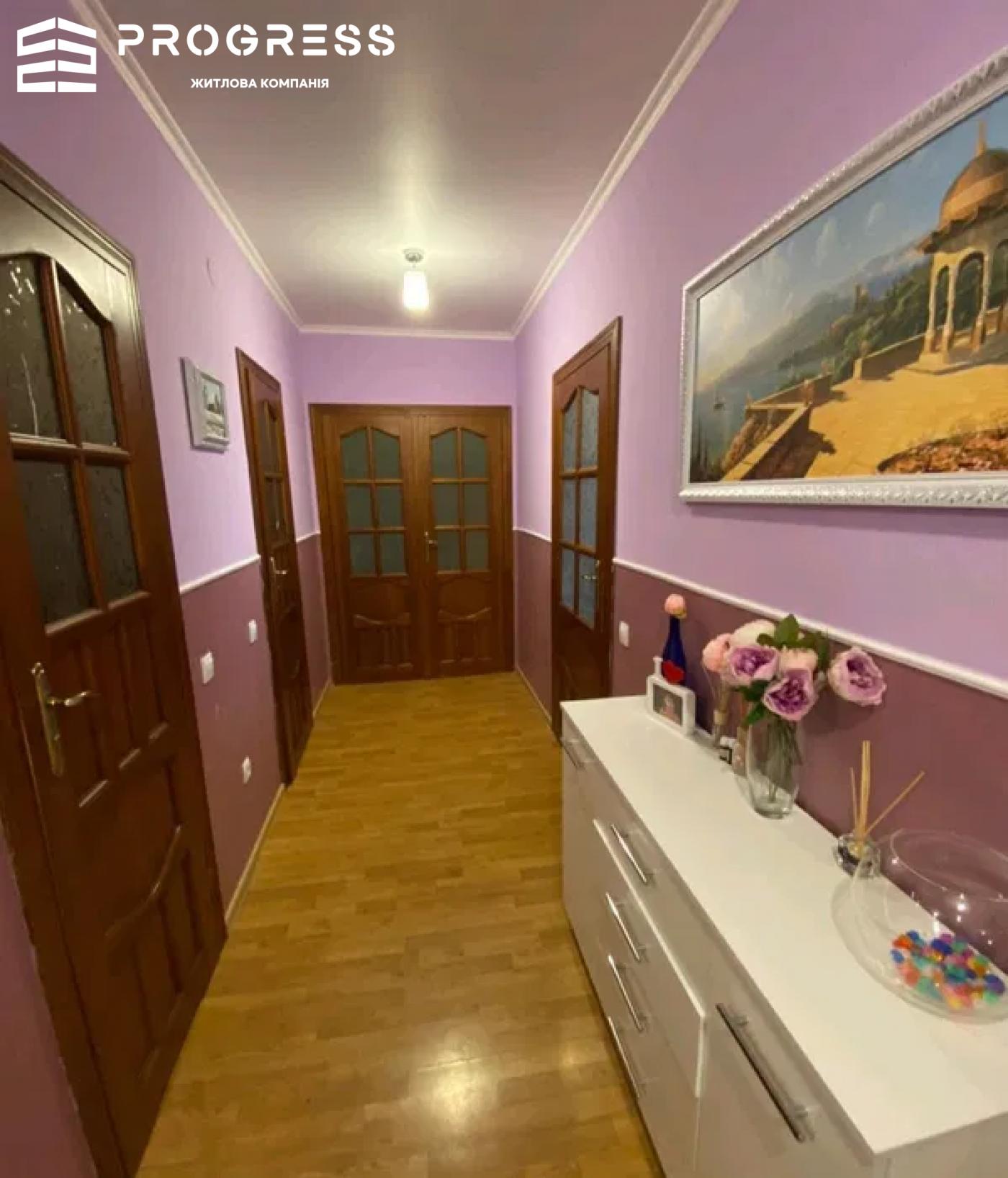 2-room apartment in the city center, Konovalets Street - 7