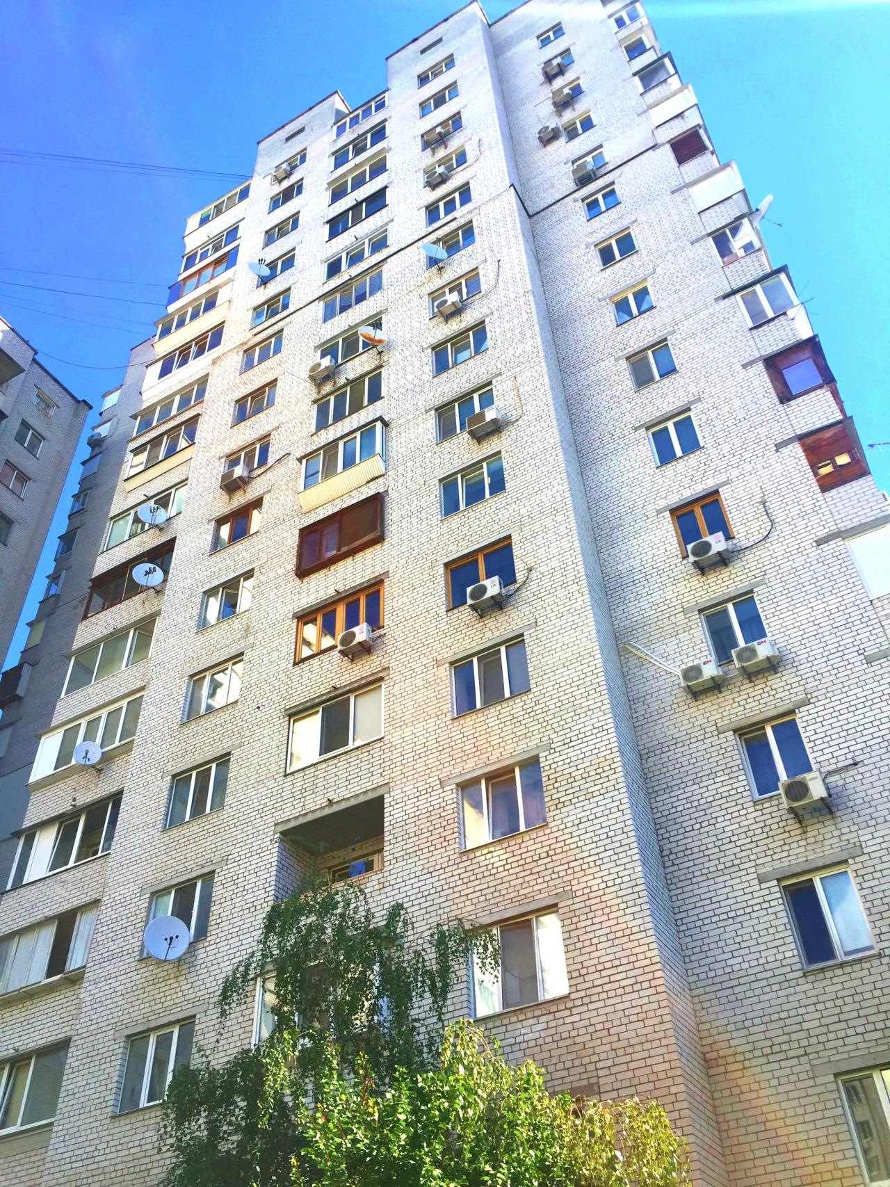 Sell 3-room apartment. Киев, Олевская , д. 3а — photo 1