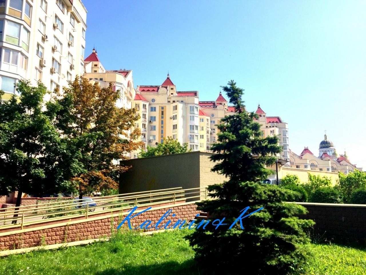 Sell 3-room apartment. Киев, Героев Сталинграда , д. 24 — photo 1