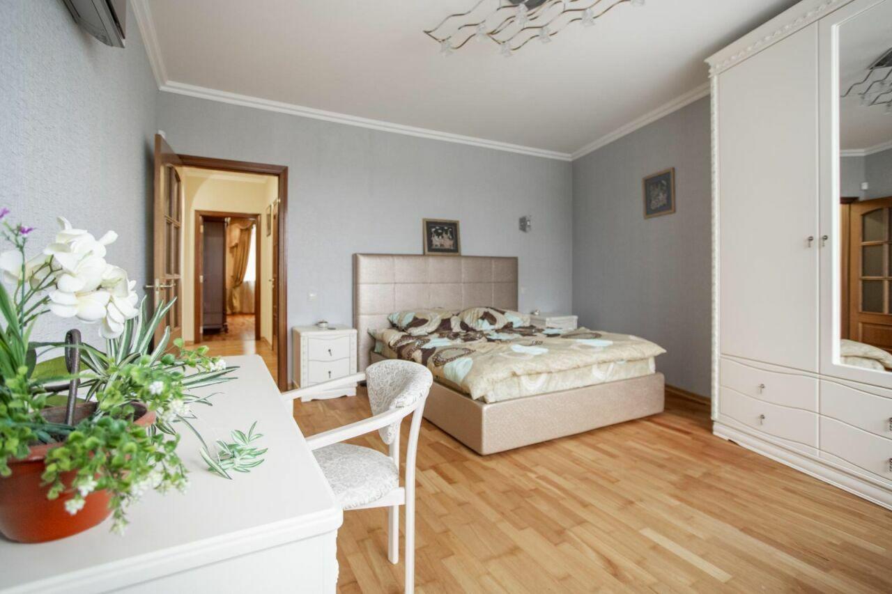Sell 3-room apartment. Киев, Голосеевский , д. 68 — photo 8