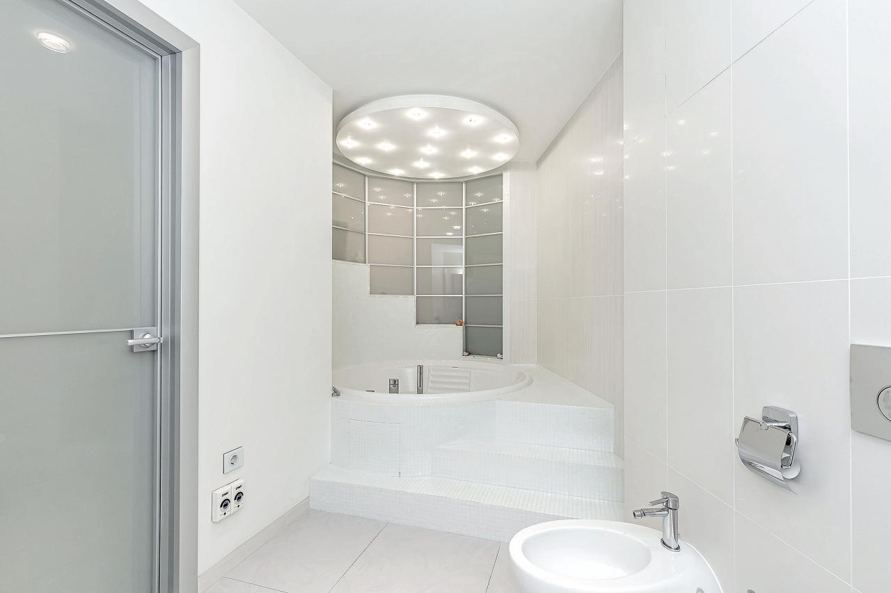 Sell 4-room apartment. Киев, Днепровская наб. , д. 1 — photo 15