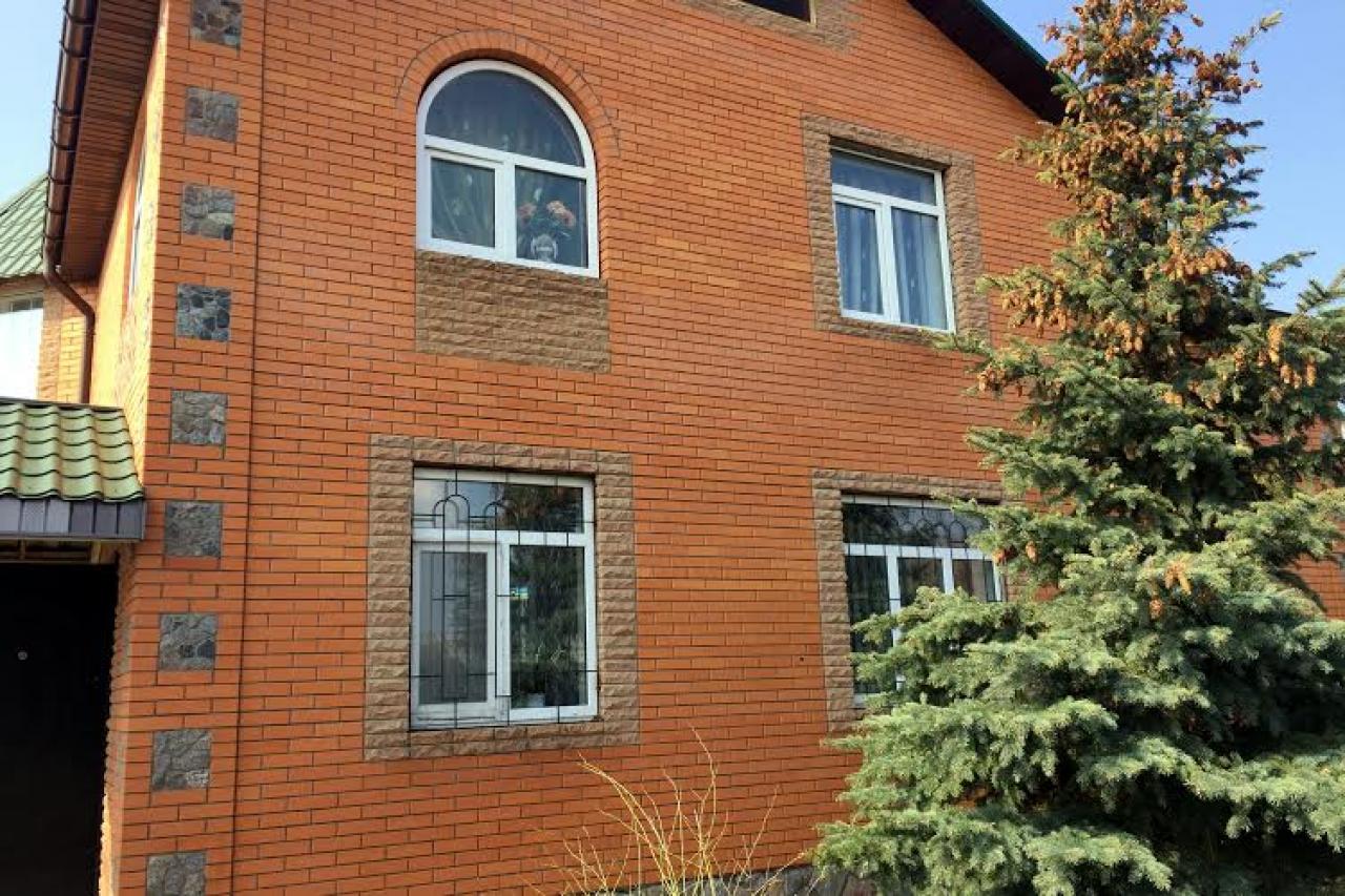 Sell house. Ржищев, Ленина , д. 12 — photo 1