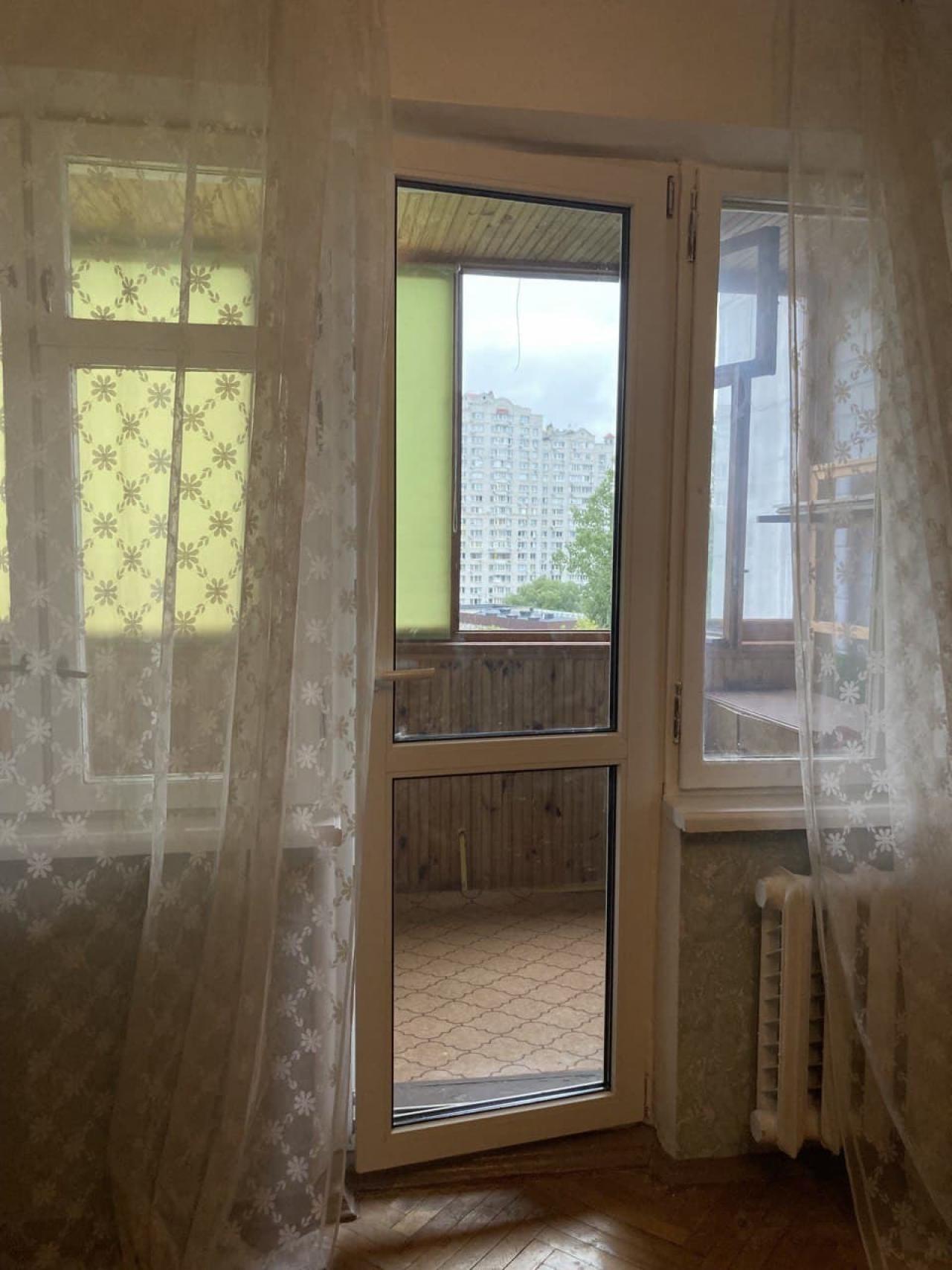 Sell 1-room apartment. Киев, Курская , д. 12а — photo 15