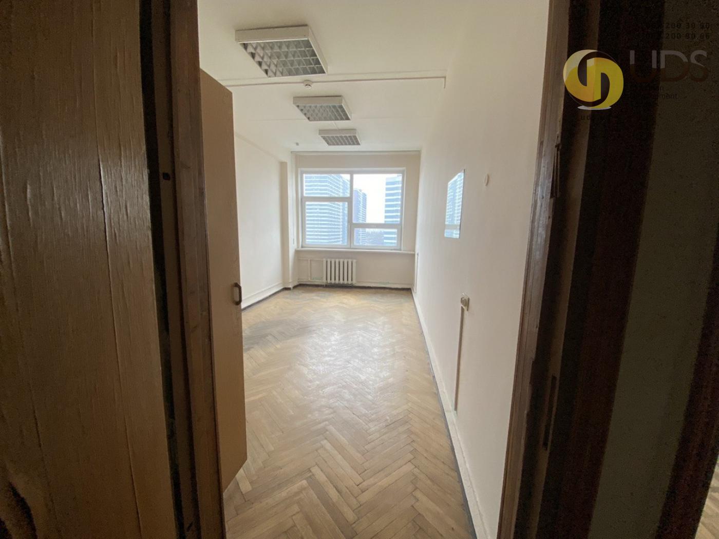 Оренда офісу 17,5 м², вул. Євгенія Сверстюка,23