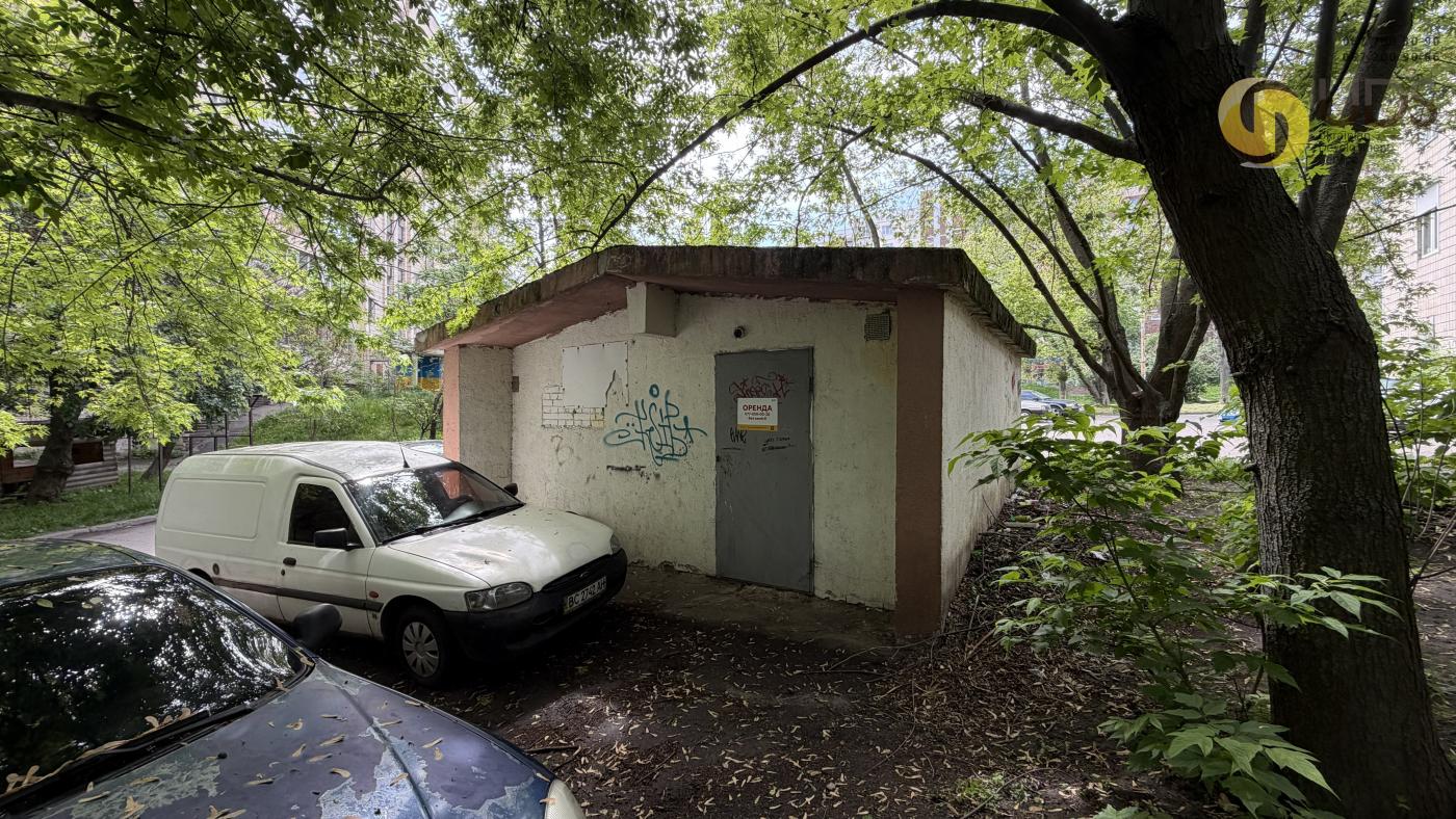 Оренда приміщення на вул. Галицька, 11-А на 18,4 м², без комісії