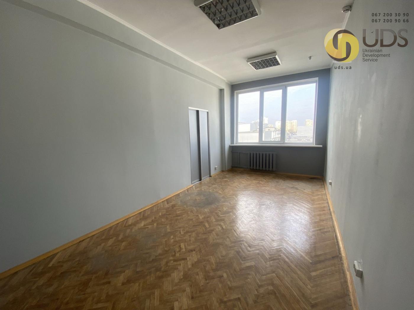 Оренда на вул. Євгена Сверстюка 23 офіс на 17,5 м², від власника