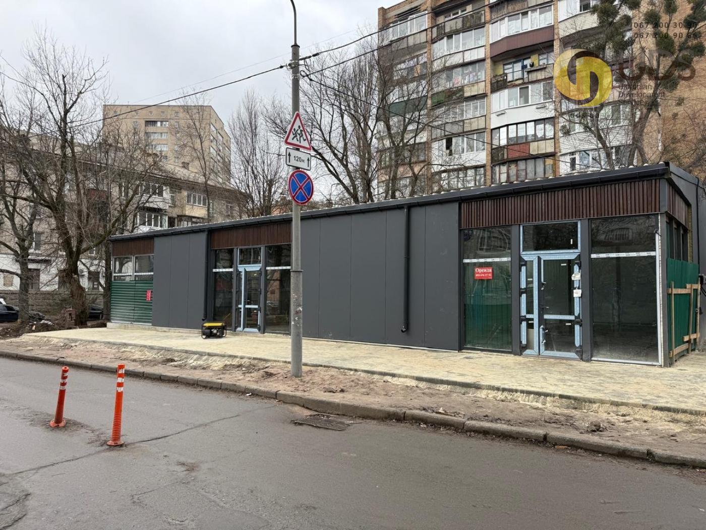 Оренда на вул. Мейса Джеймса 2/6 приміщення на 180 м², від власника