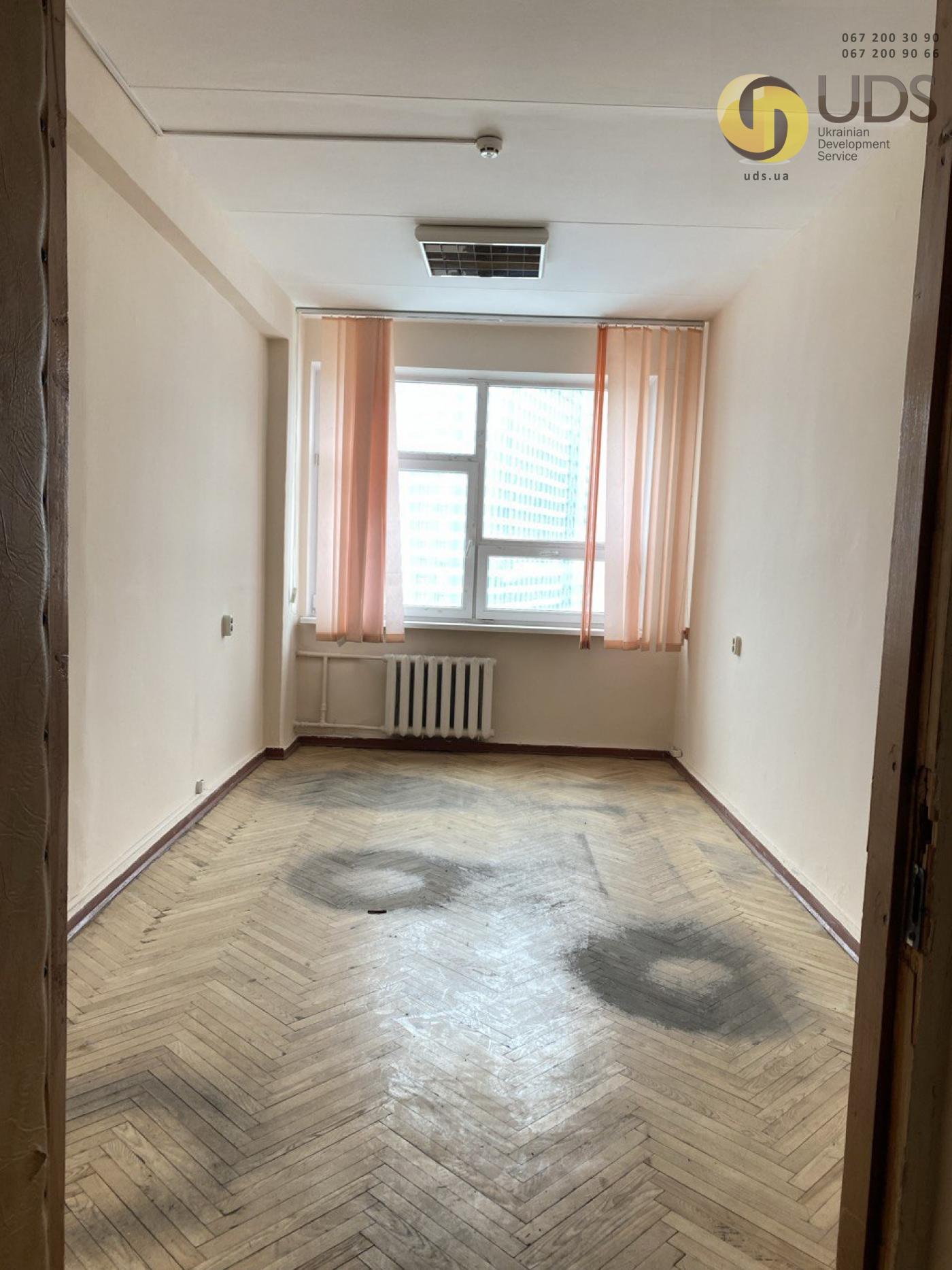 Оренда офісу на вул. Євгенія Сверстюка,23 на 16,4 м² фотографія