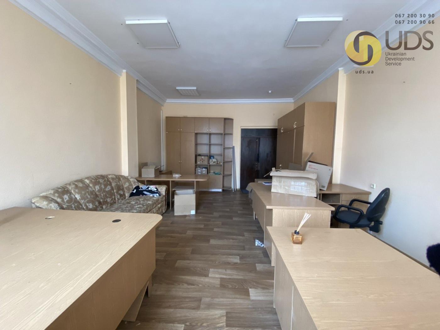 Оренда на вул.Михайла Коцюбинського 1 офісу на 17,5 м², від власника