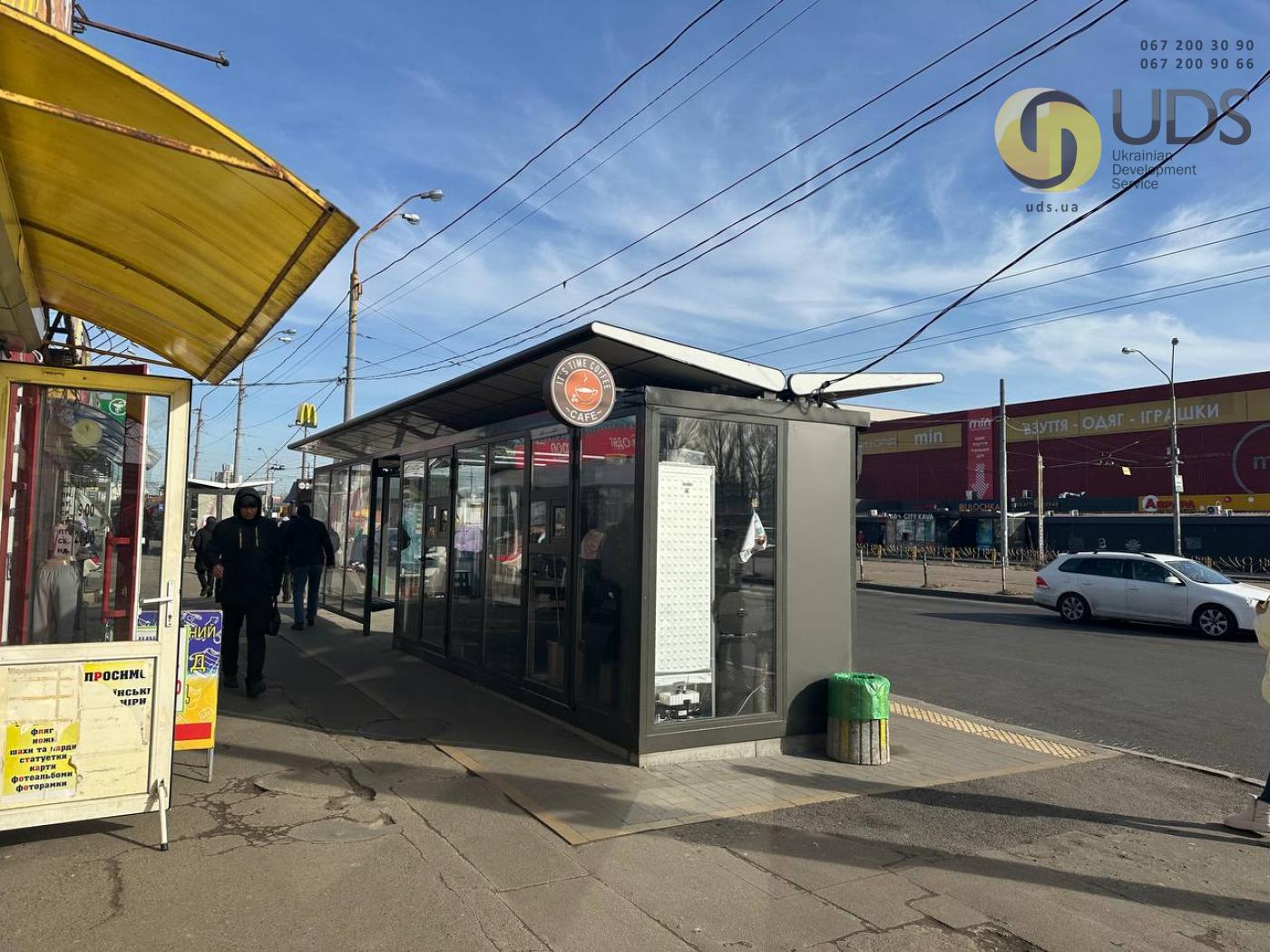Здам на ст. м. Почайна зупинний комплекс на 5,8 м², без комісії
