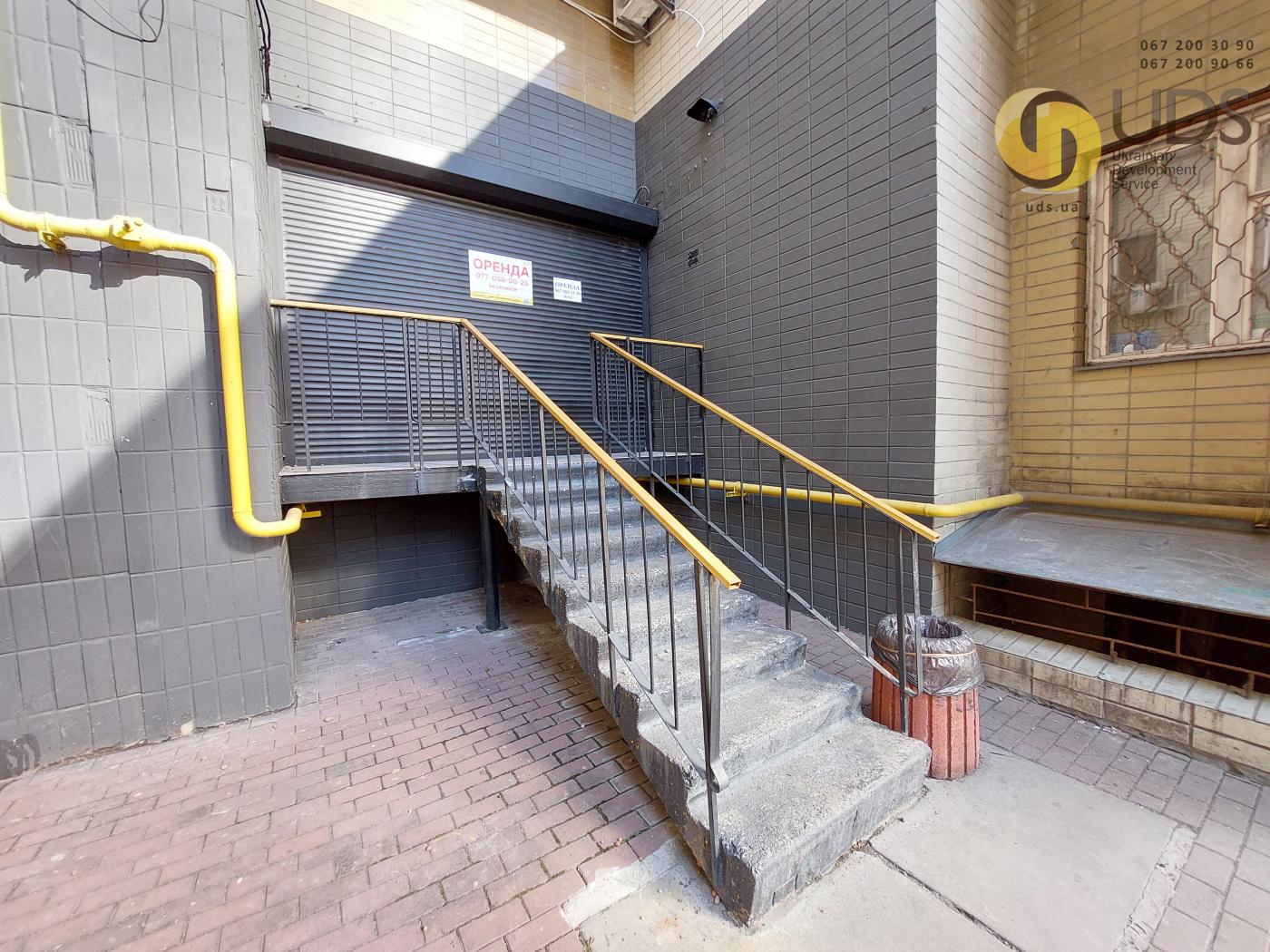Оренда на вул. Левка Лук'яненка, 19 приміщення на 31,5 м², без комісії фотографія