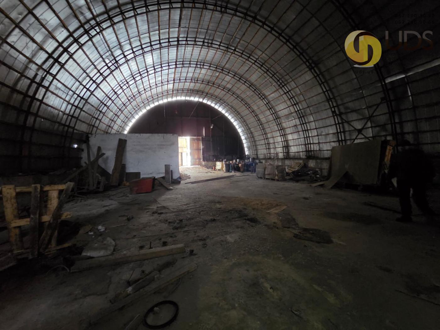 Оренда складу на вул. Фанерна, 1 на 457,5 м², без комісії