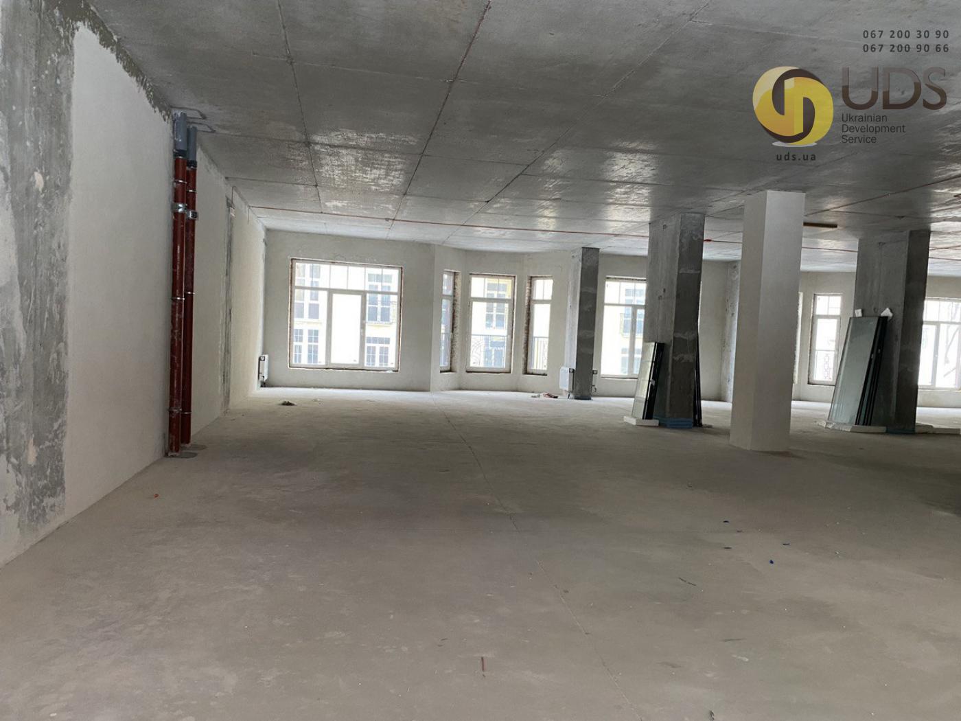 Оренда офісу на вул. Дігтярна, 22 на 244 м², від власника