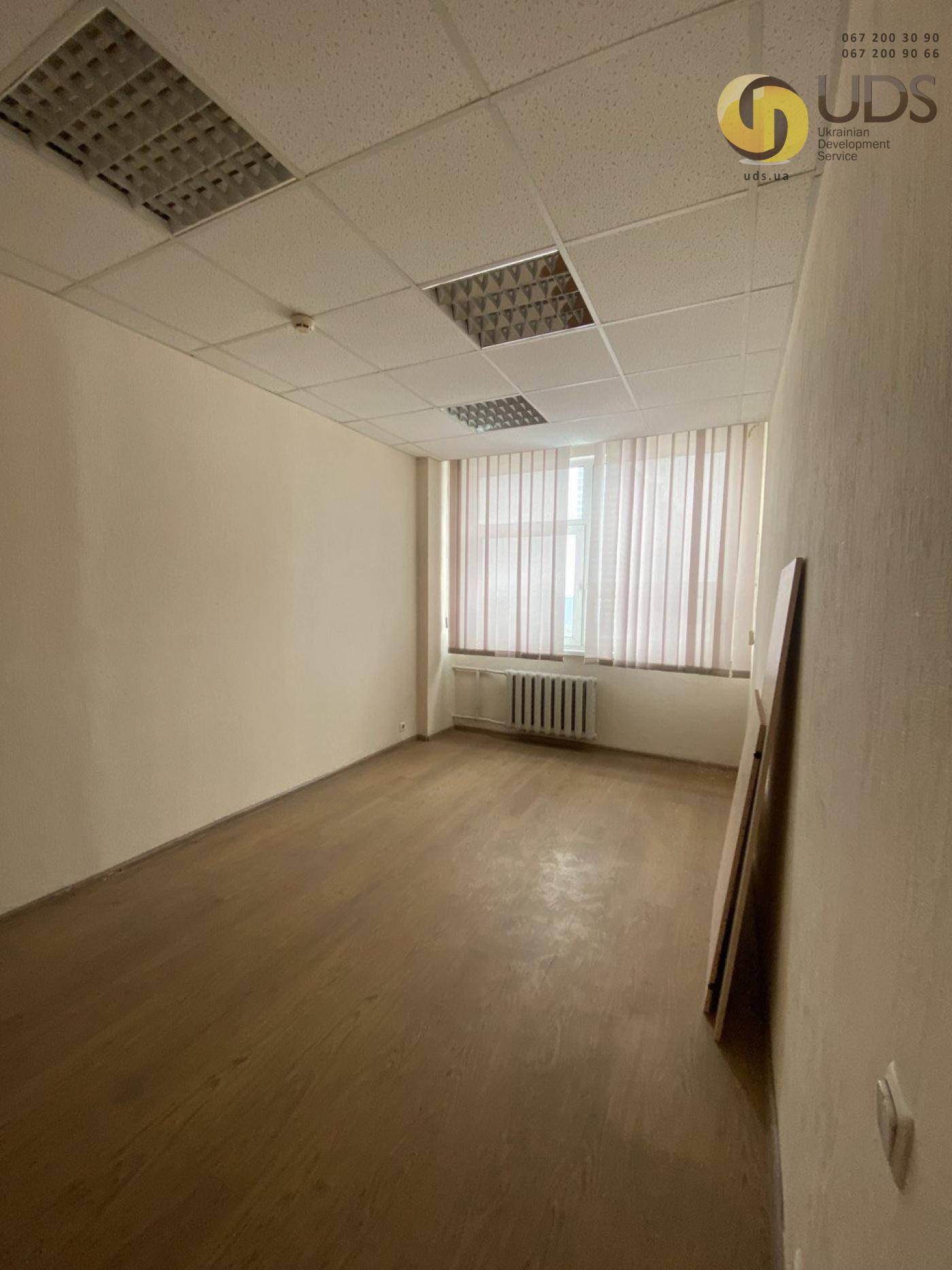 Оренда офісу на вул. Євгенія Сверстюка,23 на 68,1 м²