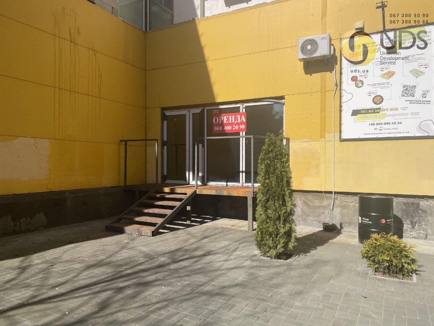 Оренда на вул. Милославська, 31Б приміщення на 35 м² без комісії фотографія