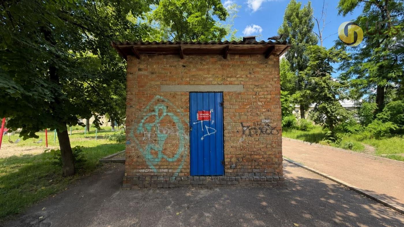 Продаж приміщення на вул. Євгена Харченка, 25 на 9 м², від власника