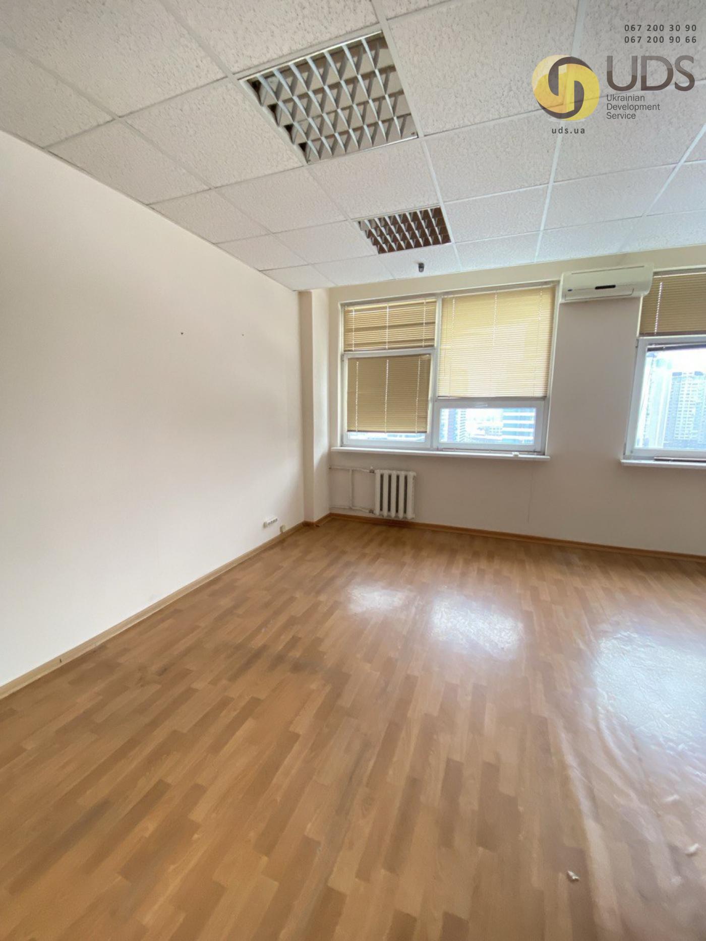 Оренда офісу на вул. Євгенія Сверстюка,23 на 32,5 м², без комісії фотографія