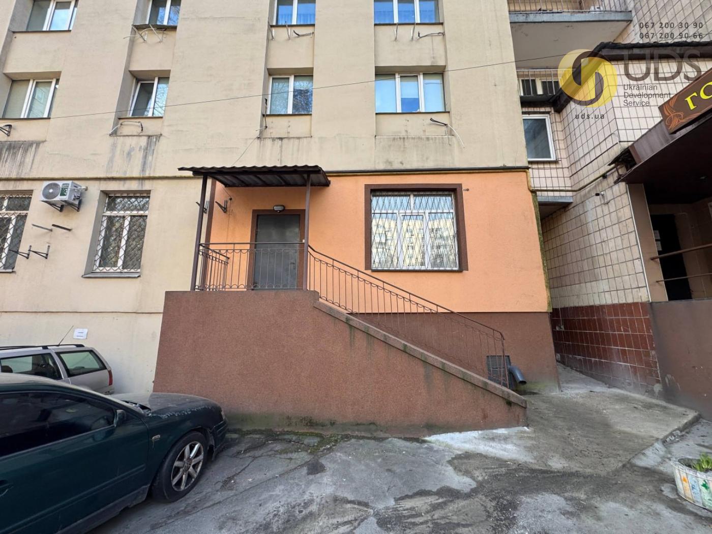 Оренда на вул. Богданівська, 10 офіс на 32.7 м², без комісії фотографія