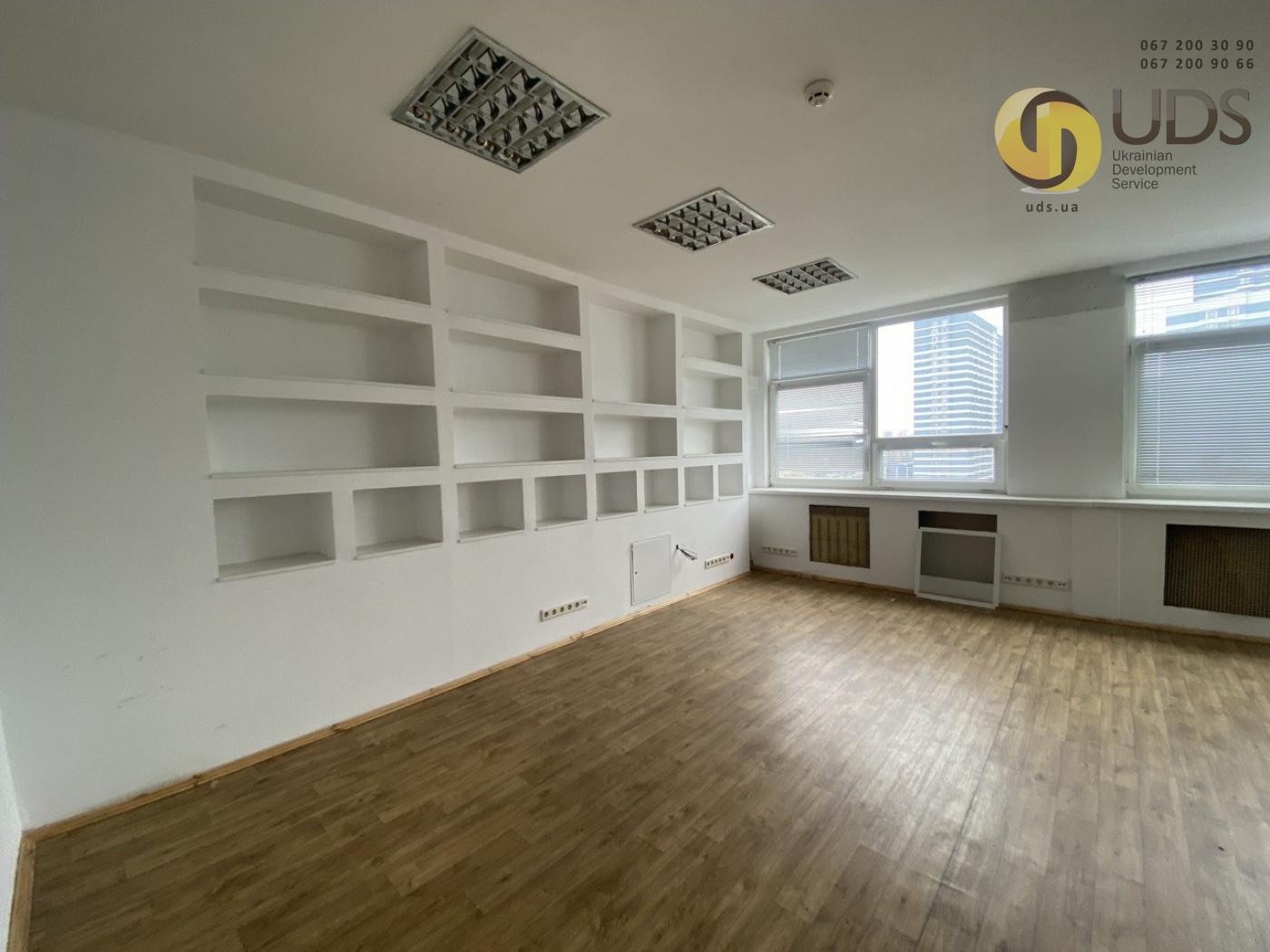 Оренда  Офіс  642,8 м² вул. Євгенія Сверстюка, 23