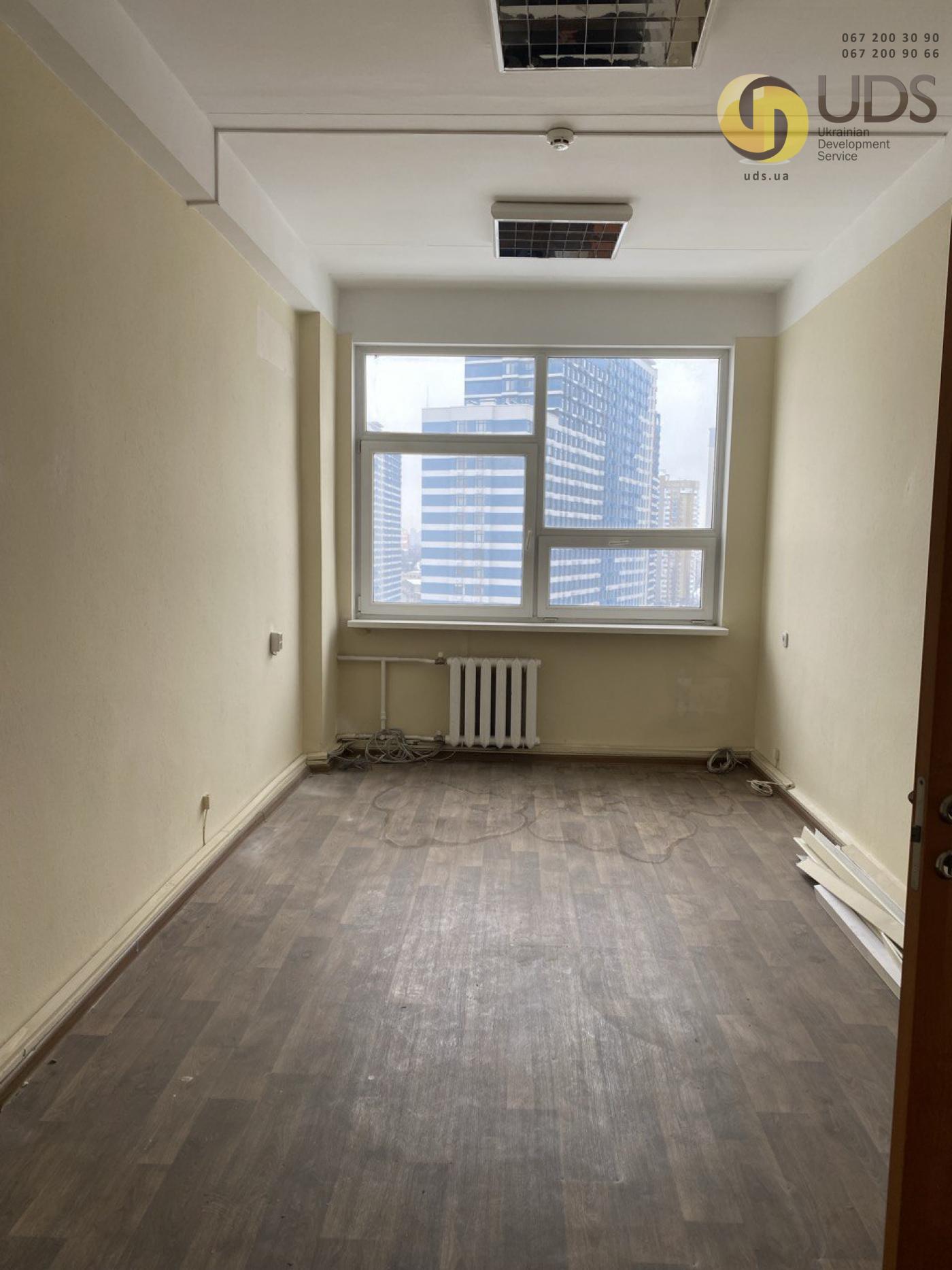 Оренда офісу на вул. Євгенія Сверстюка,23 на 65,7 м²