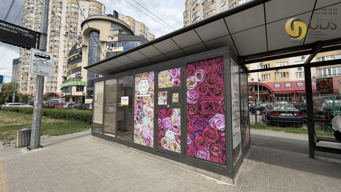 Оренда приміщення на Дніпровській наб., 25 на 15 м², від власника