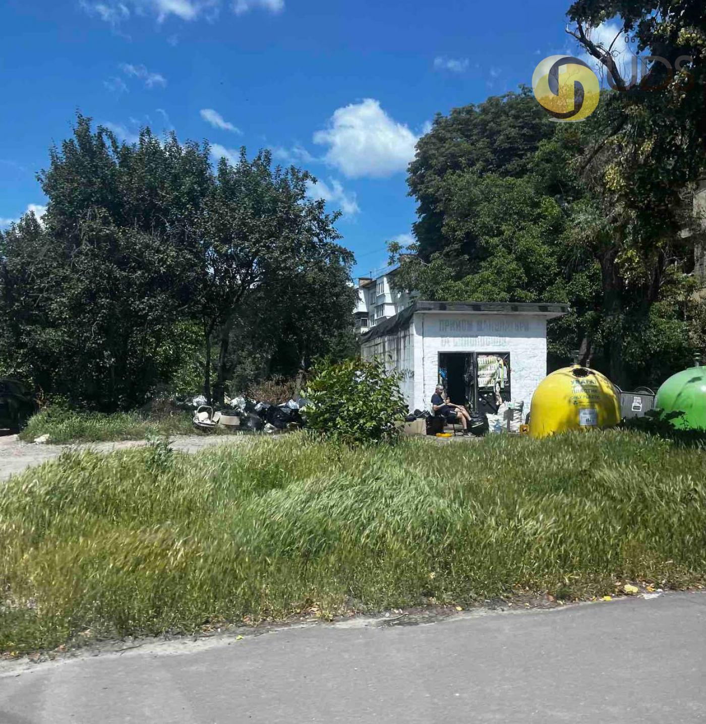 Здам на вул. Соломянська, 28 приміщення на 15,4 м², без комісії