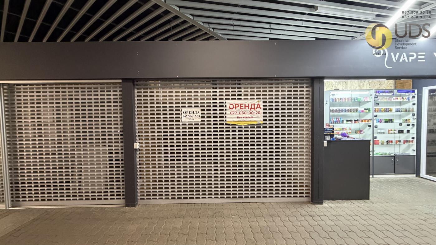 Оренда на площі Слави, в підземному переході, ролет на 4,5 м² фотографія