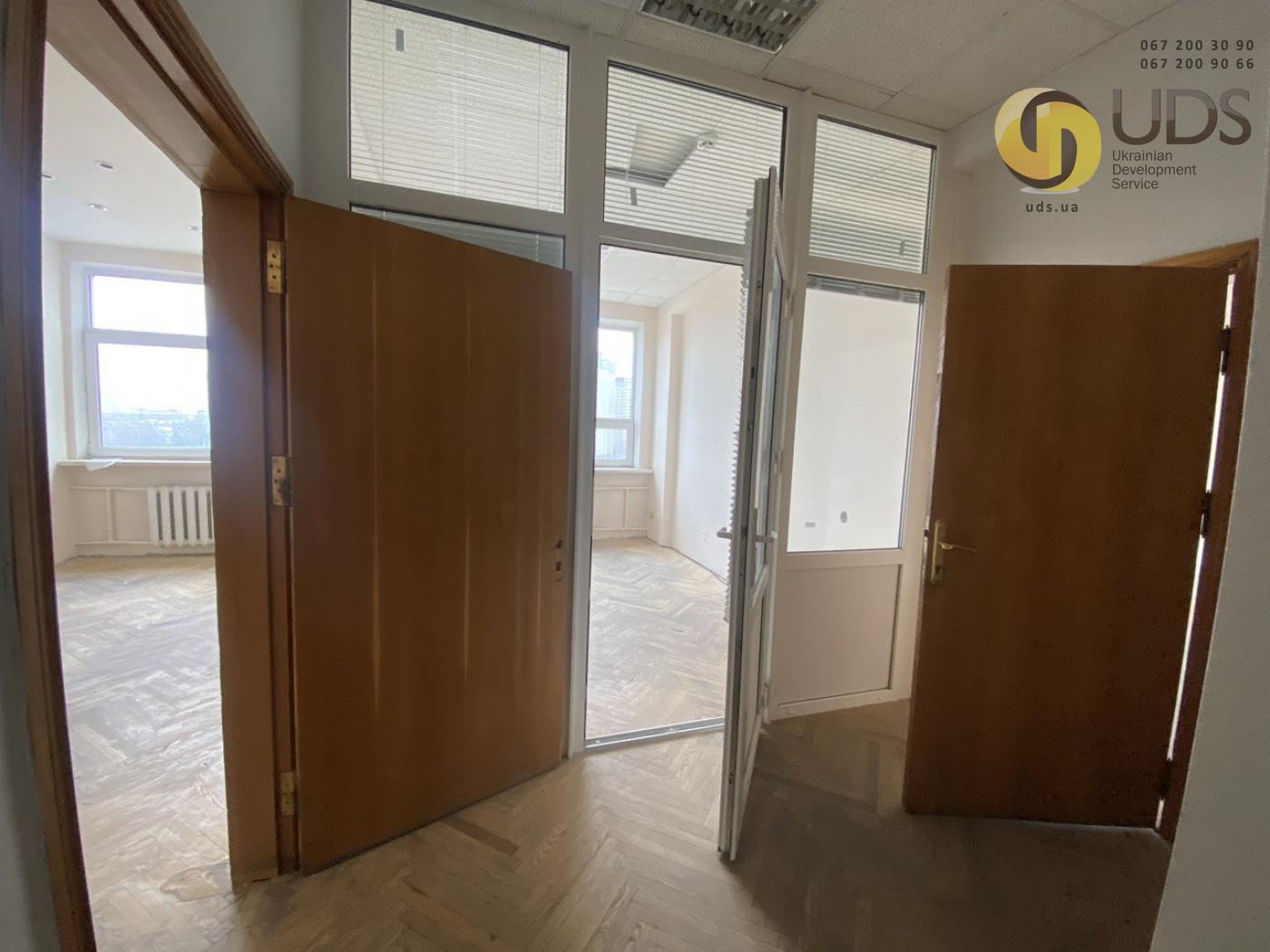 Оренда офісу 50,2 м² вул. Євгенія Сверстюка, 23