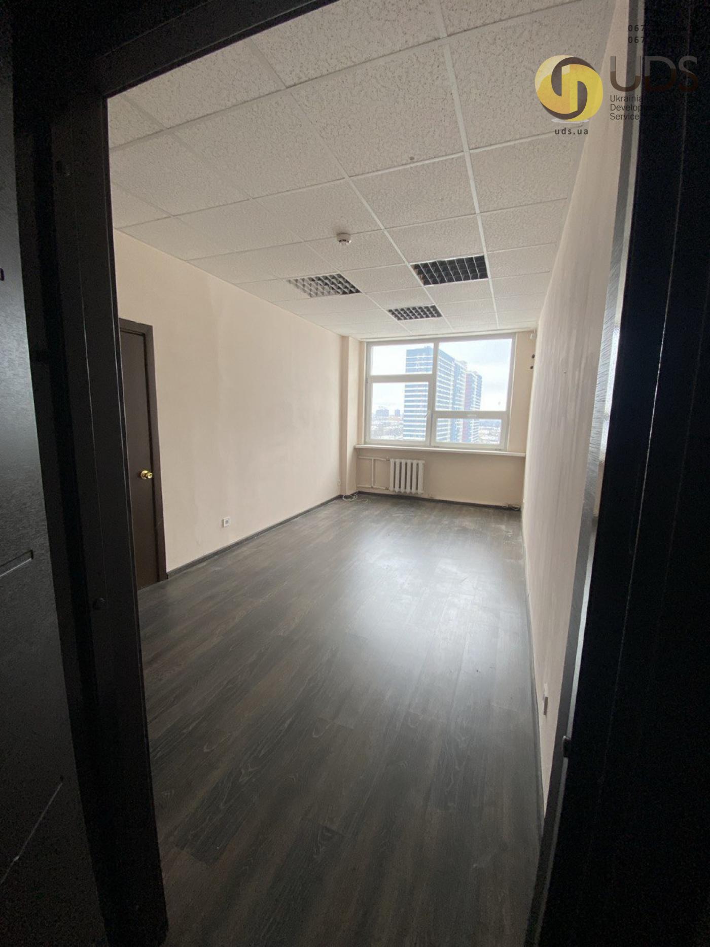 Оренда офісу на вул. Євгенія Сверстюка,23 на 16,8 м², без комісії фотографія